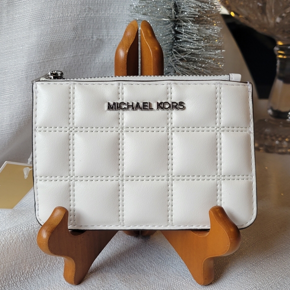 Michael Kors Handbags - Michael Kors White Jetset Cardholder